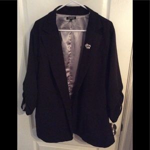 Torrid Black short sleeve blazer